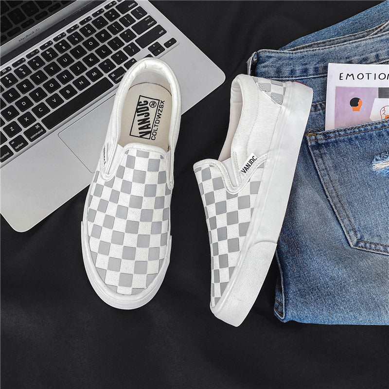 Vans Unisex Classic Slip-On Checkerboard Low Top Shoe
