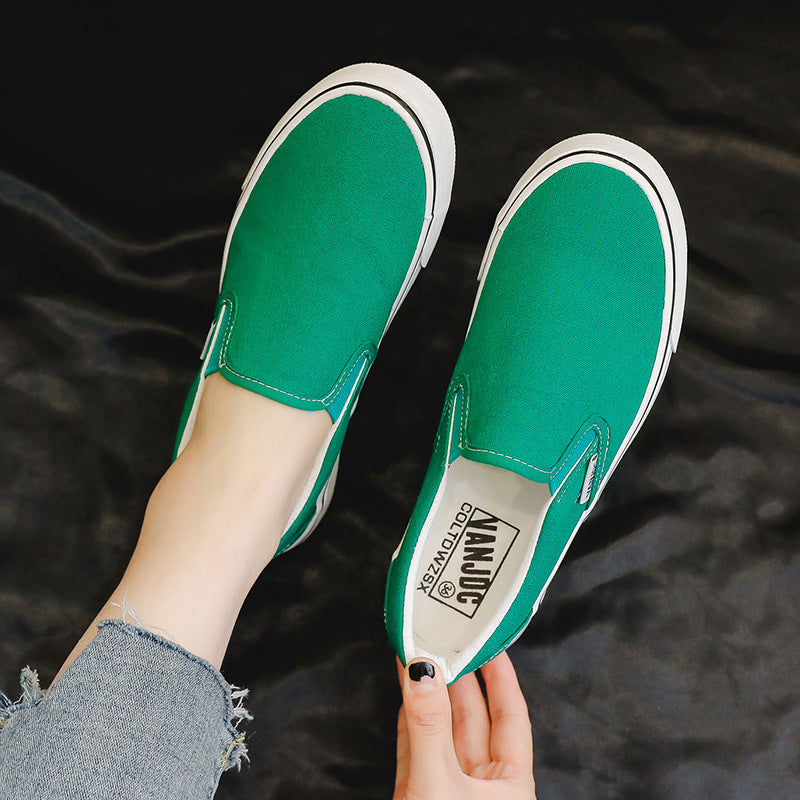 Vans Unisex Classic Slip-On Checkerboard Low Top Shoe